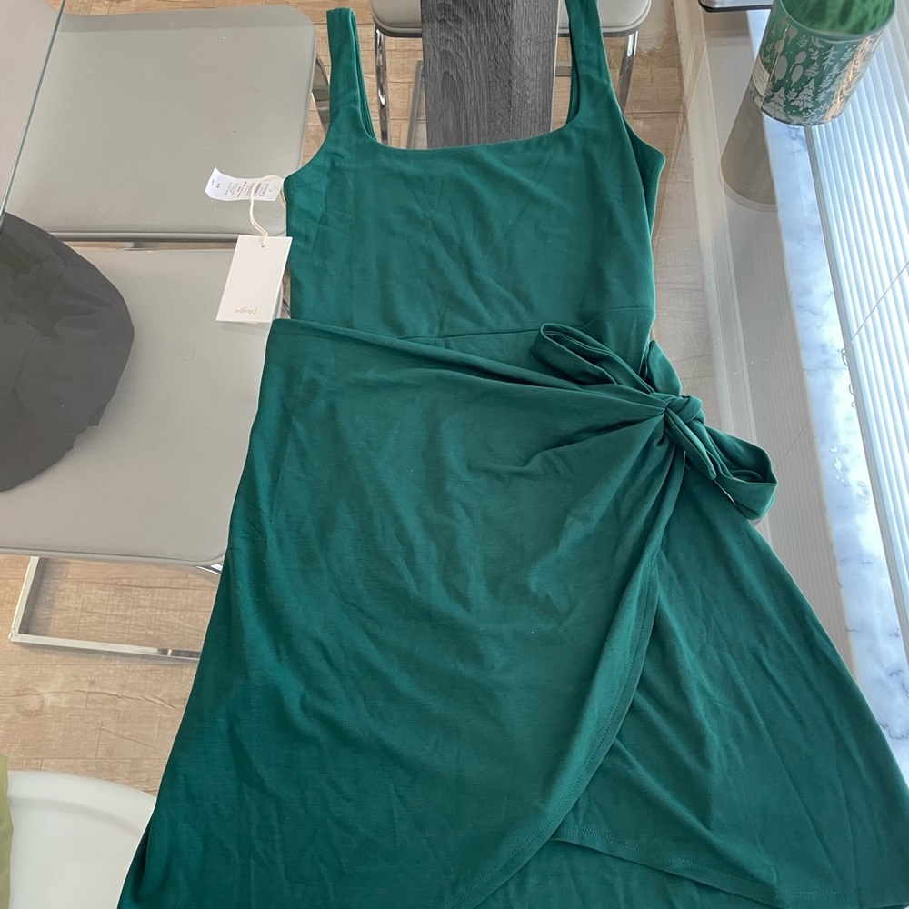 💚SOLD 💚 NWT Aritzia Saturn Mini Dress 💚